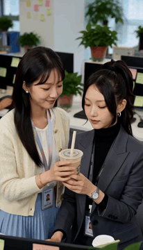 AI generated video: subject_definitions: <Subject 1> is jungnago (鄭嘉樂), an East Asian woman in her…