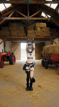 Видео, сгенерированное нейросетью: integrated_multimodal_description: [Shot 1] Live-action, cinematic, 9:16…