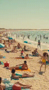 AI generated video: Durée : 10 secondes Style visuel : collage surréaliste, rendu photographique…